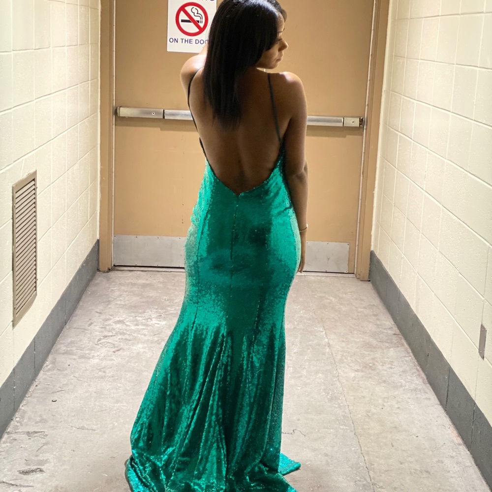 Green sequin evening gown size 8/10